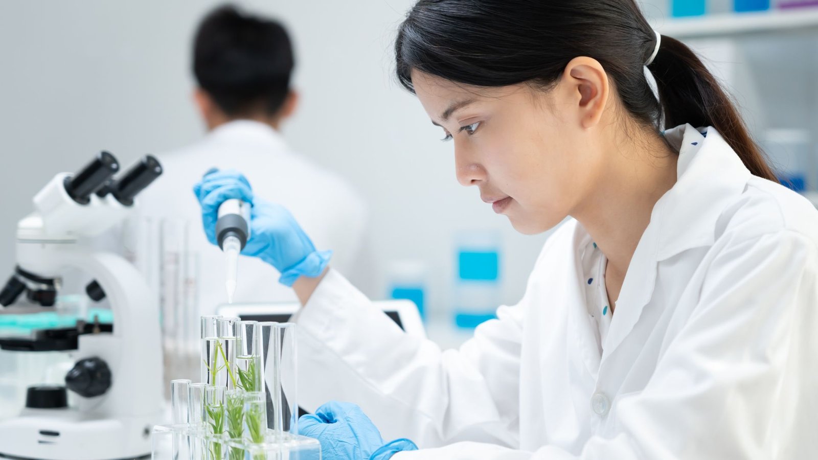 Global Biotechnology Market Growth Driven by Genomics, Biologics & R&D